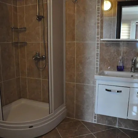 Beautiful 4-Bed Villa Private Pools
