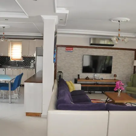 Villa Beautiful 4-Bed Villa Private Pools *